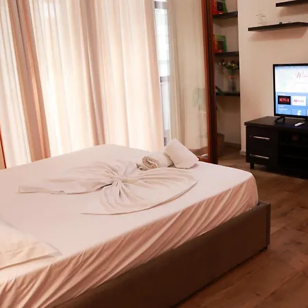 Nest&rest * Τίρανα